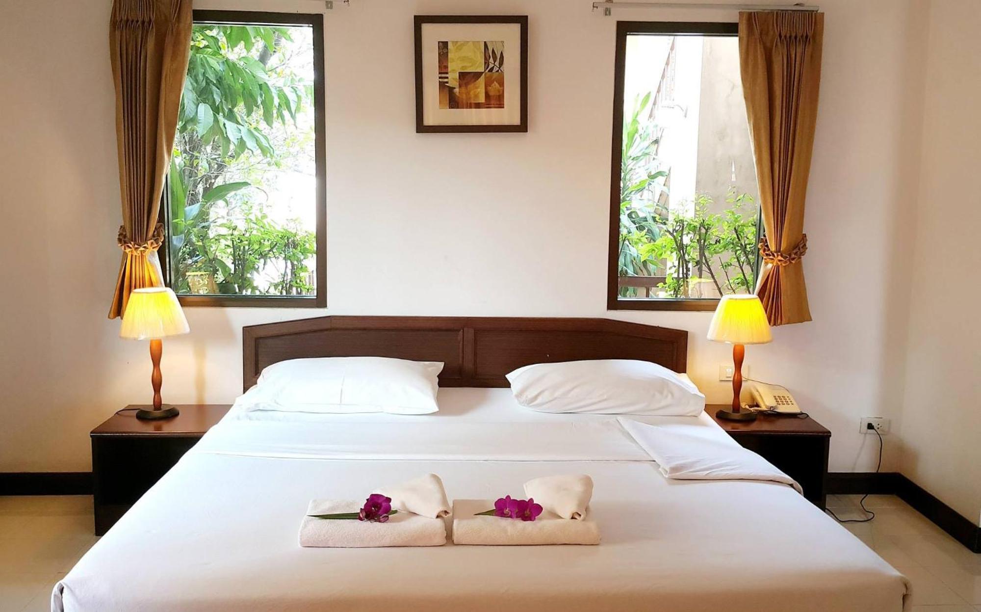 Areena Resort And Hotel Uttaradit Buitenkant foto