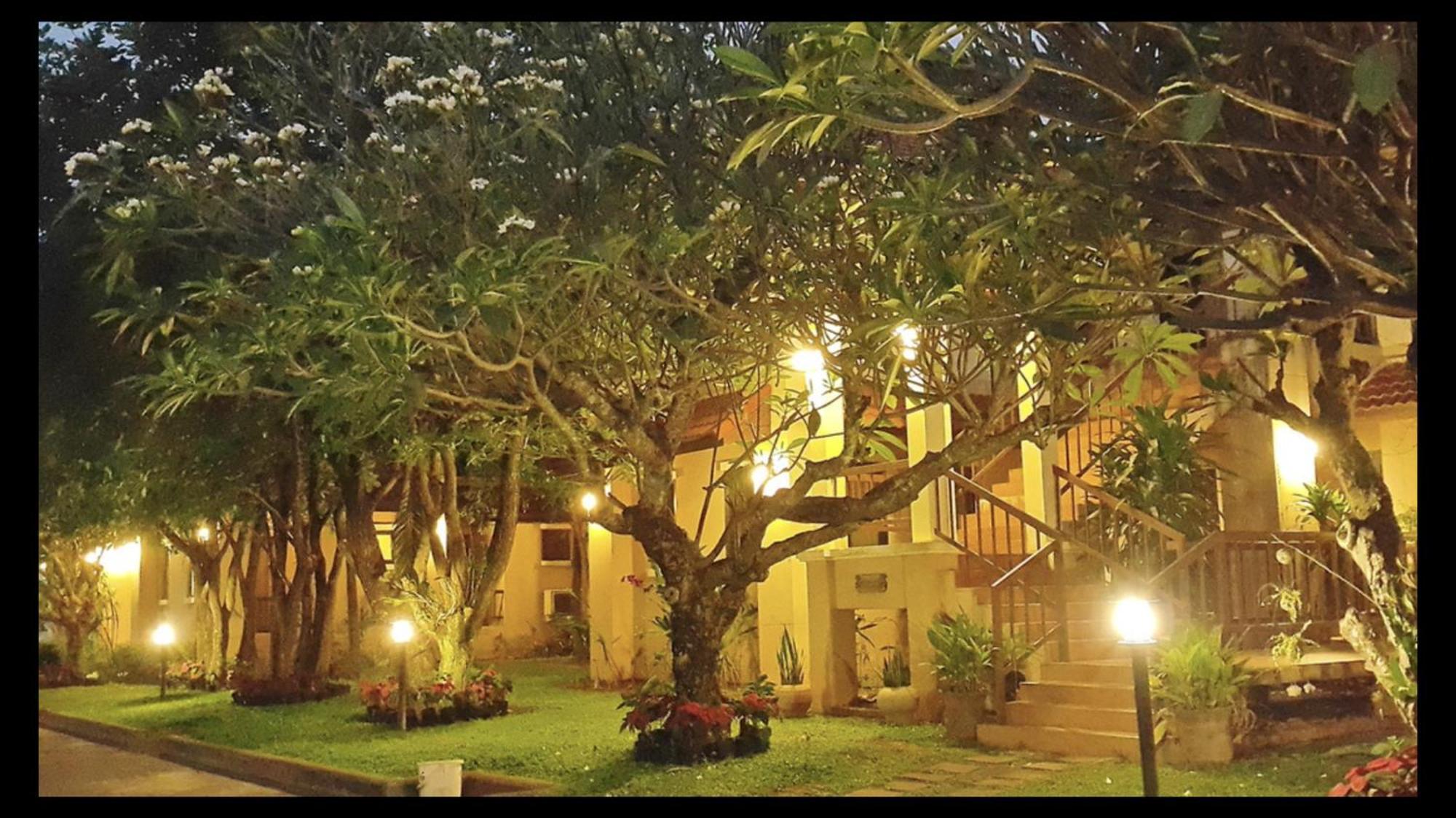 Areena Resort And Hotel Uttaradit Buitenkant foto